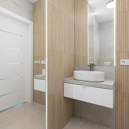 Apartamento Dwupoziomowy W Wisle Z Widokiem Na Gory Biurkiem I Klimatyzacja By Renters *
